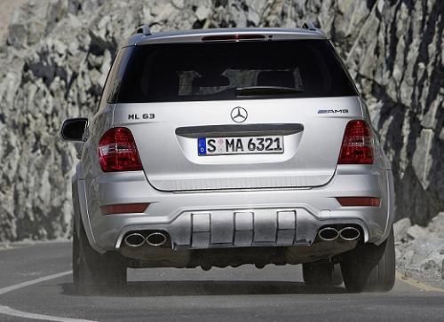 Mercedes-ML63-AMG-2008-1.jpg