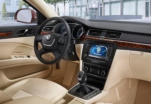 Skoda-Superb-2.jpg
