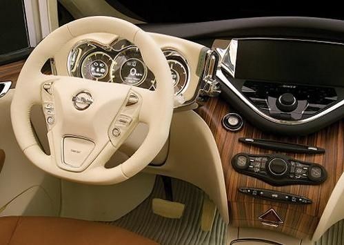 Nissan-Forum-4.jpg