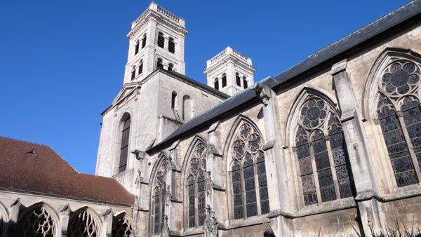 La cathédrale de Verdun vue du cloître