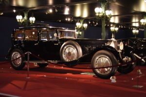 300px-Bugatti_Limousine_Type_41_1933_Mulhouse_FRA_002.jpg