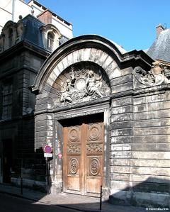 47ruevieilledutemplehotelamelotdebisseuil--inachev-s-.jpg