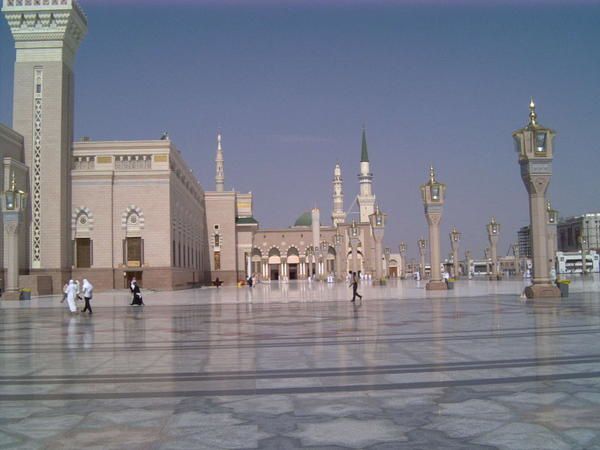 Visiter la mosquée du Prophète et la ville sainte de la Mecque: un défi pour les non-musulmans