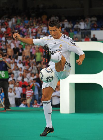 cristiano ronaldo real madrid 2009. cristiano ronaldo madrid.