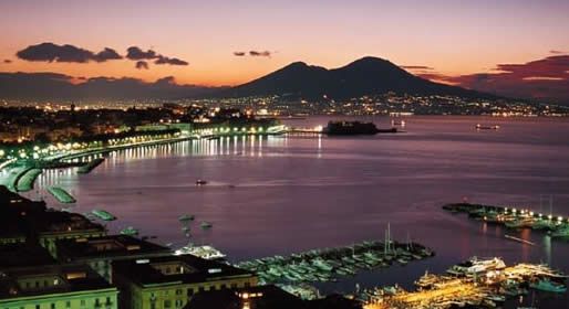 naples-at-night