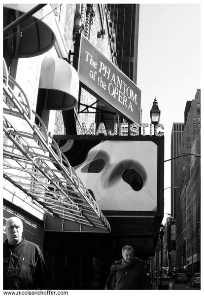 BROADWAY.PHANTOM.3831.png