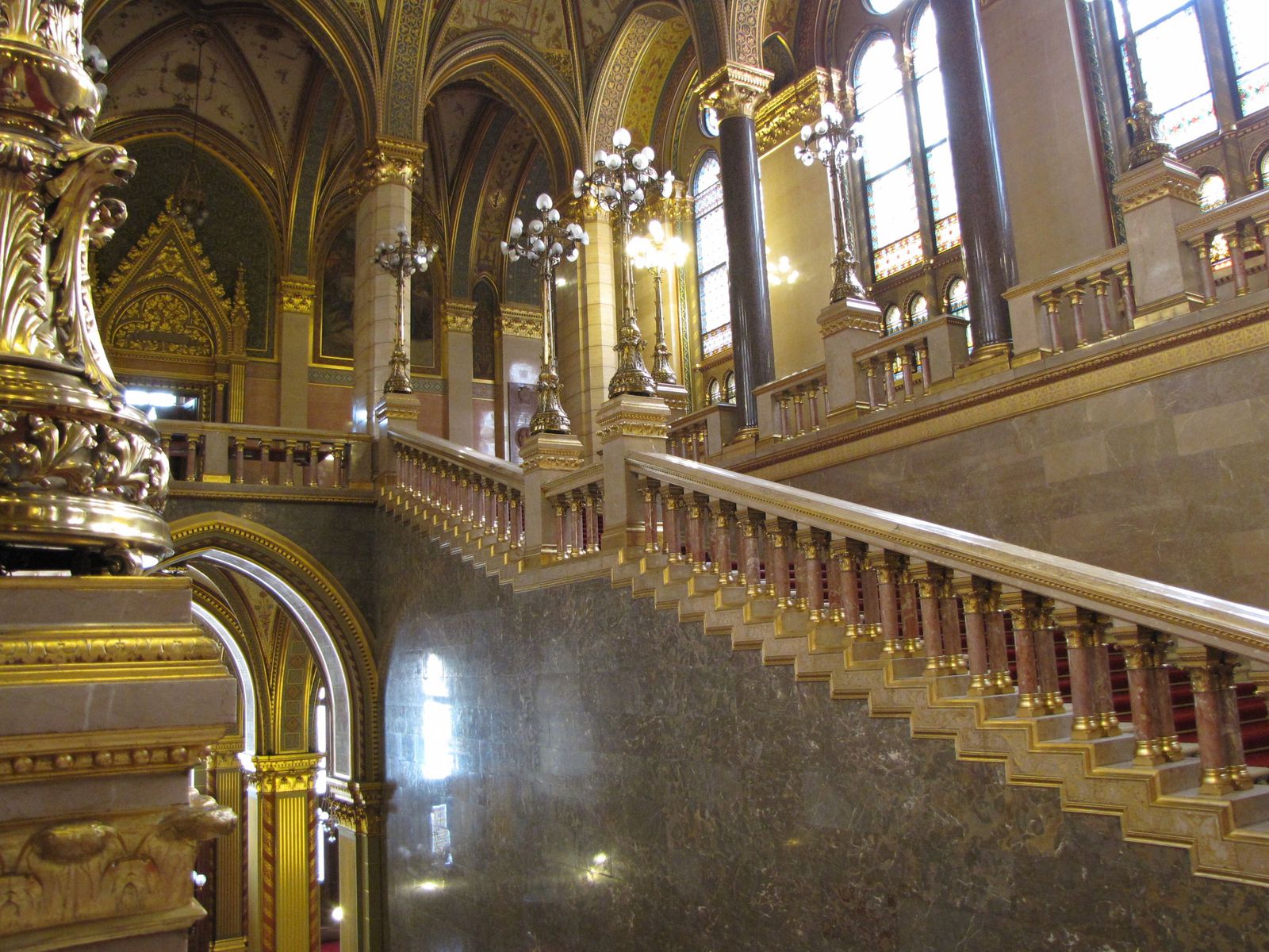 Parlement----Escalier-d-honneur--3-.jpg