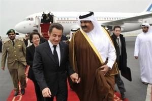 Sarkozy-au-qatar-apres-l-arabie-ou-il-a-promis-copie-1.jpg
