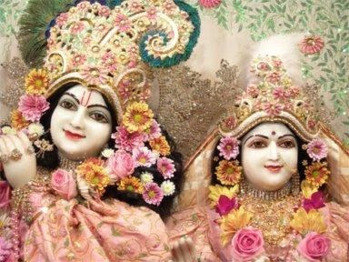 Les formes Arca de Radha Londonisvara, les Murtis installées par Srila Prabhupada au temple de l'iskcon à Londres