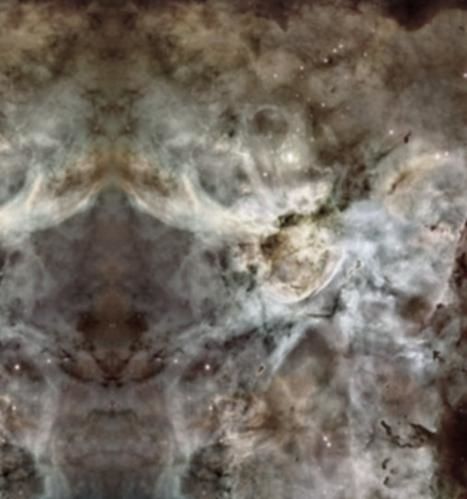 800px-Eta_Carinae_Nebula_1REFAITE.jpg
