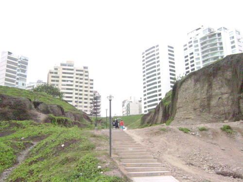 1610-003.jpg