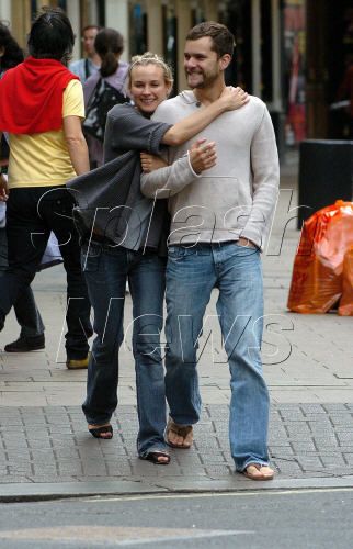 splashnews-shuk280707a-05.jpg