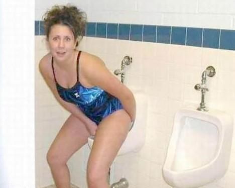 voyeur toilette salope à toulouse voyeur toilette salope à toulouse