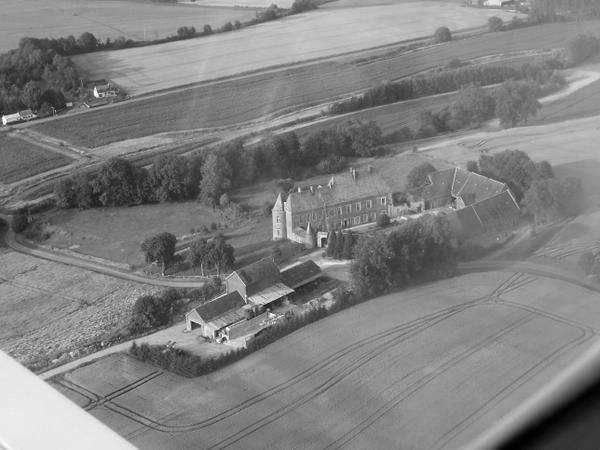 Album vues aeriennes Le Château de Marfontaine