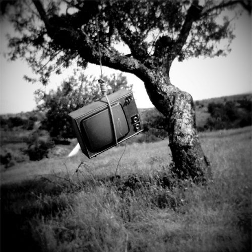 Kill_your_TV_by_MicaelP.jpg