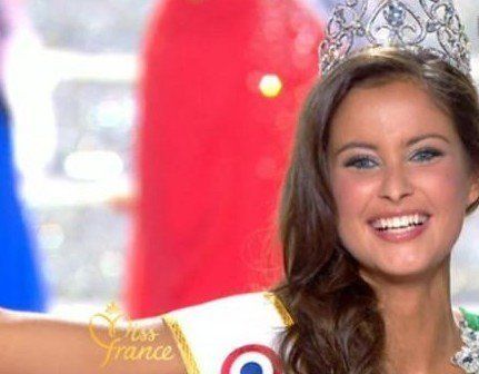 malika-menard-miss-france-2010-presente-un-flash-info