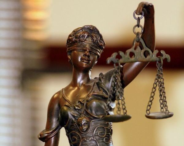 Statut_justice_bronze.jpg