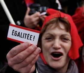 Egalitee_middle1.jpg