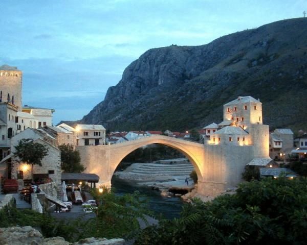 Mostar-Pont reconstruit en 2004