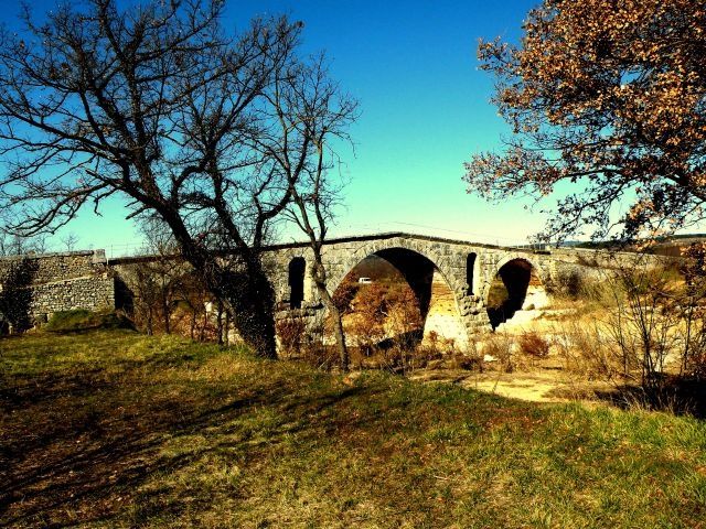 Pont Julien- Voie domitienne-ApN.900-Fév.2009
