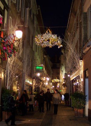 Marché de noël à Strasbourg, 2007 : rue des orfèvres - Photo Myriam Lakraa