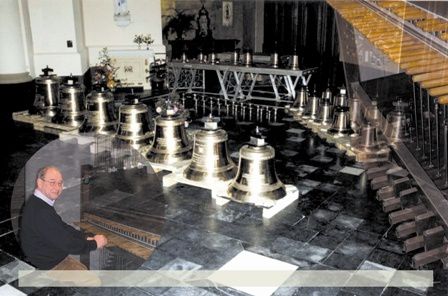 Les cloches du cariloon attendant d'être baptisées...
