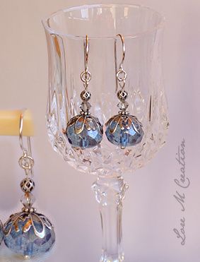 georgeous blue cristal, earwire sterling silver, boucles oreilles cristal bleu , bijou, Lore M georgeous blue cristal, earwire sterling silver, boucles oreilles cristal bleu , bijou, Lore M