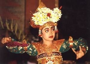 legong3.jpg-danseuse-Balinaise.jpg