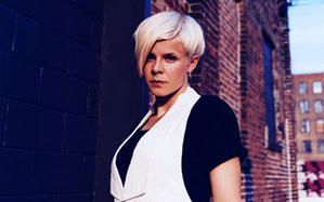 robyn2.jpg
