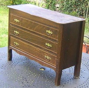 COFFRET-A-BIJOU-AVANT.JPG