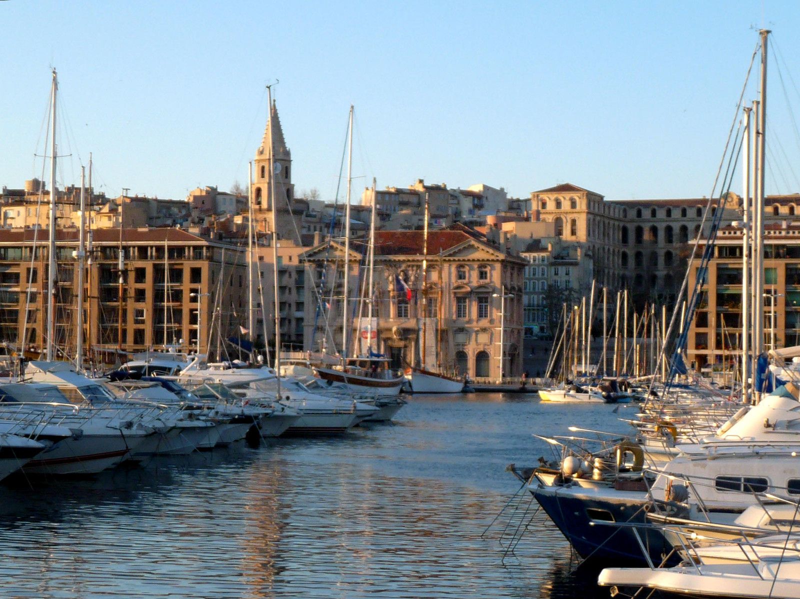 rencontre port camargue