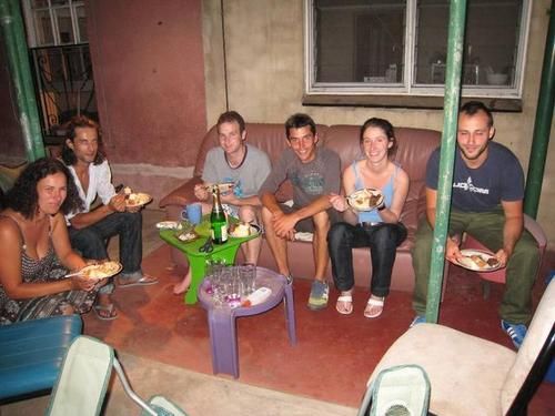 En prime de mon bronzage, vous avez ma brochette de nouveaux colocs et des potes !