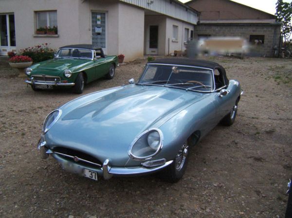 jag-mg.jpg