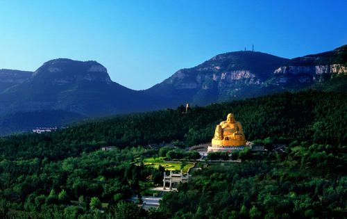 jinanthe-Thousand-Buddhas--Mountain.jpg