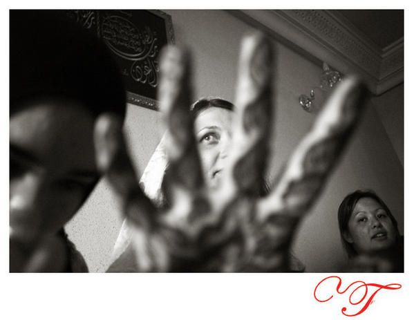 photographie de la mariée qui pause pour la photo