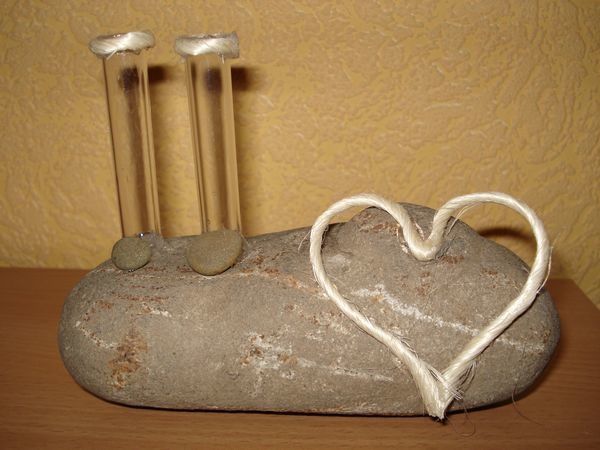 Cailloux-coeur-ficelle.jpg