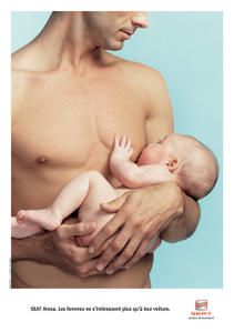 Image result for homme allaitant son bébé
