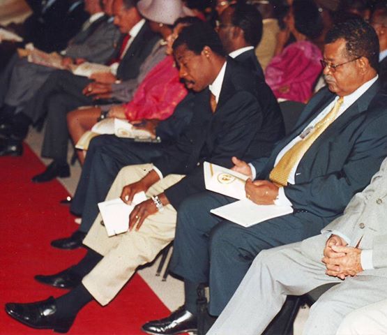 Boni-YAYI-dormidor.jpg