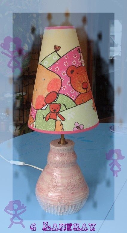 Lampe rose chambre fille Lampe rose