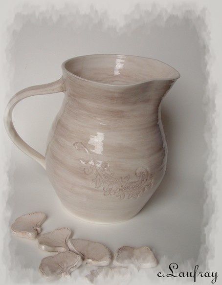 pichet-beige-3.jpg