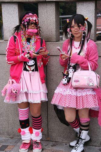 Harajuku-girls-by-Poppin-Blue-Smartie.jpg