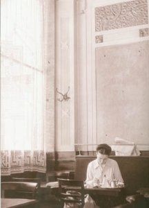 beauvoir2small.jpg
