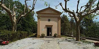 chiesa-Sant-Anna-di-Stazzema.jpg