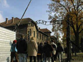 auschwitz2.jpg