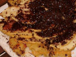 Pizza-cr--me-d-amandes--pommes-et-paillettes-de-chocolat-2.jpg