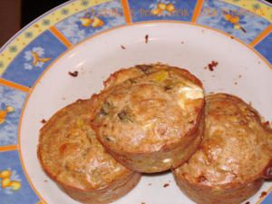 muffins-ch-vre-poireaux-parfum-s---l-huile-de-noisette.jpg