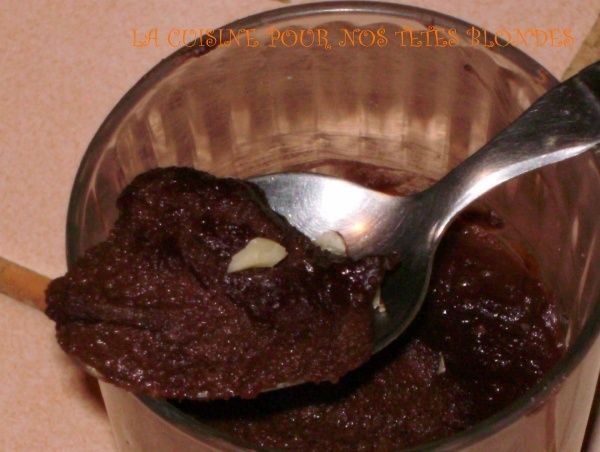 cr--me-choco-amandes-et-noisettes-sans-lait-de-vache.jpg