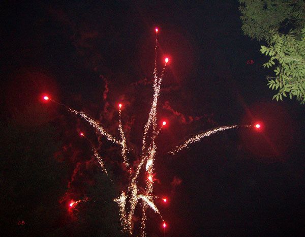 Feux artifices rouges Feux artifices rouges