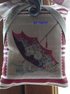 coussin_patchwork_fenêtre_porte coussin_patchwork_fenêtre_porte