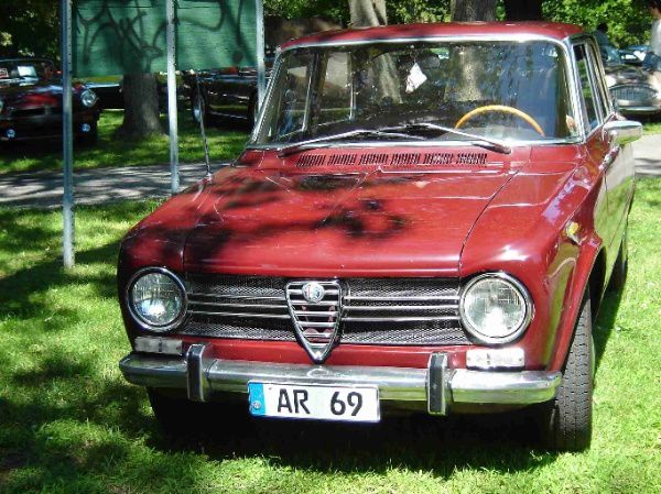 ALFA-ROMEO-Guiletta-1300-1969.jpg
